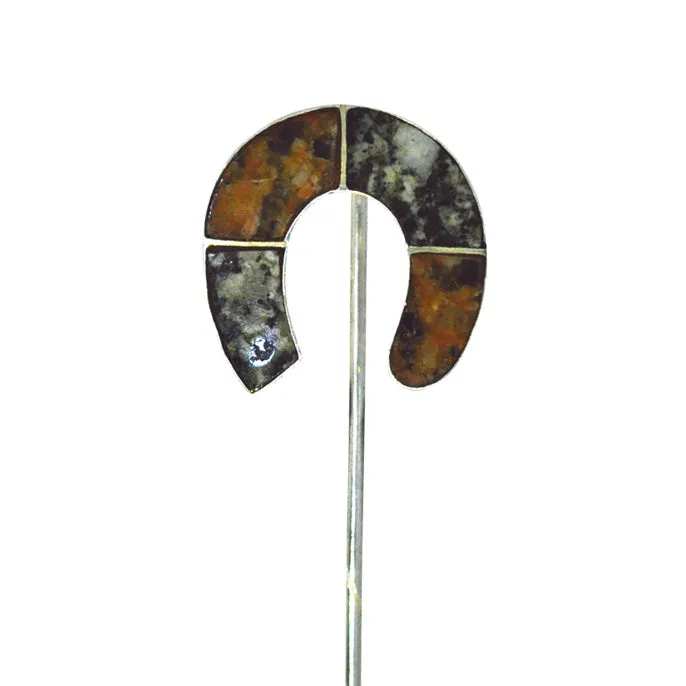 Agate Horse Shoe Tie Pin