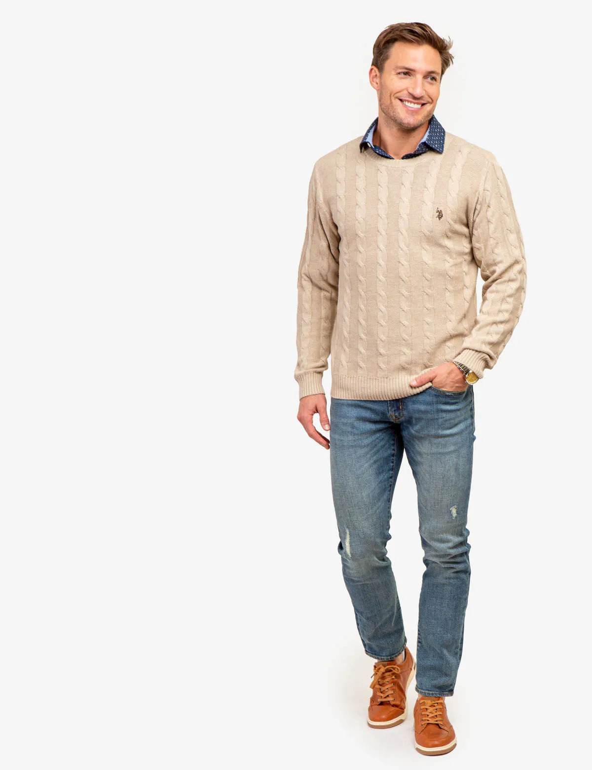 CABLE CREW NECK SWEATER