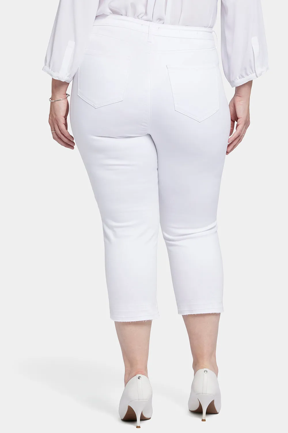 Chloe Capri Jeans In Plus Size - Optic White