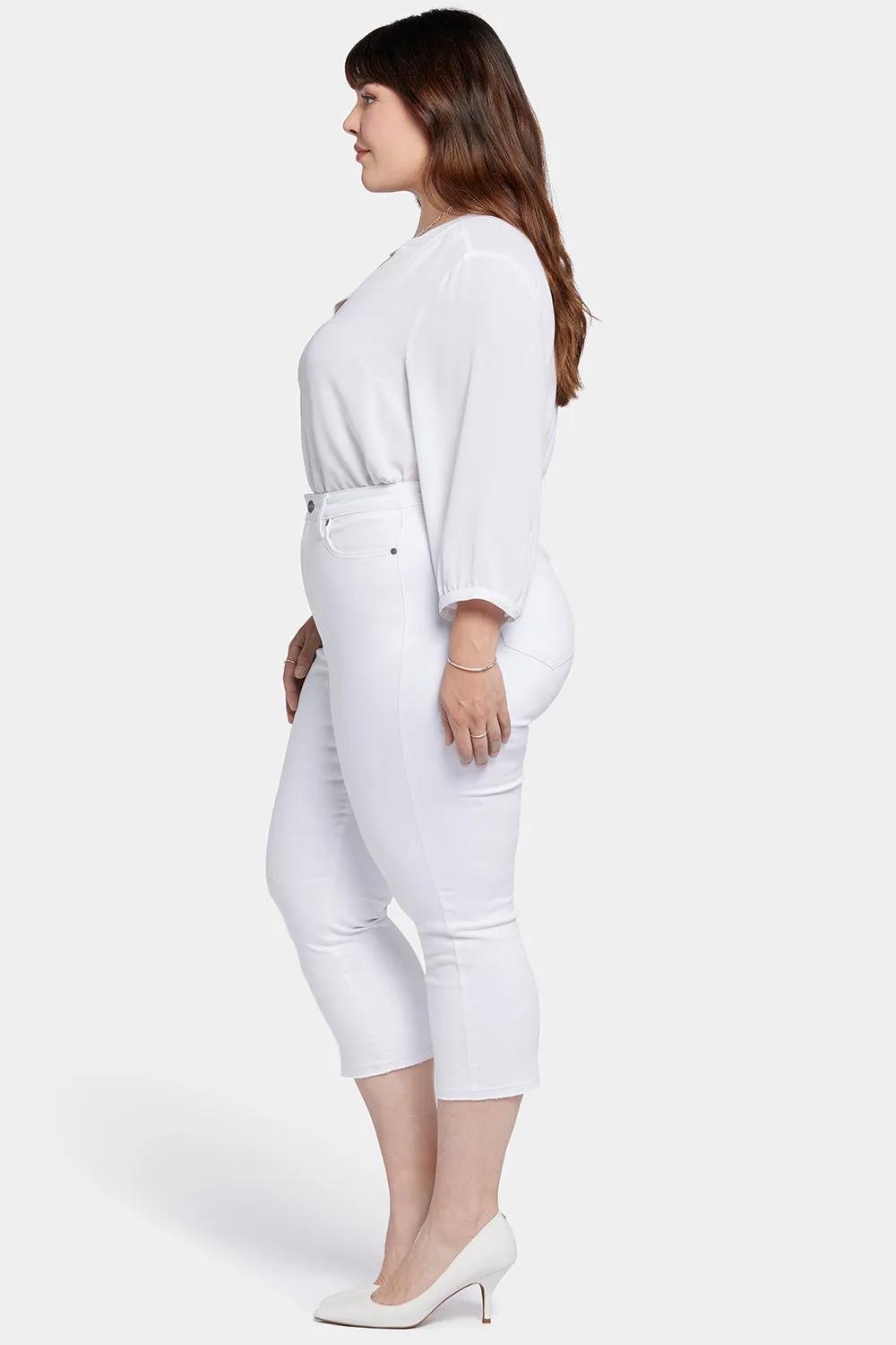 Chloe Capri Jeans In Plus Size - Optic White