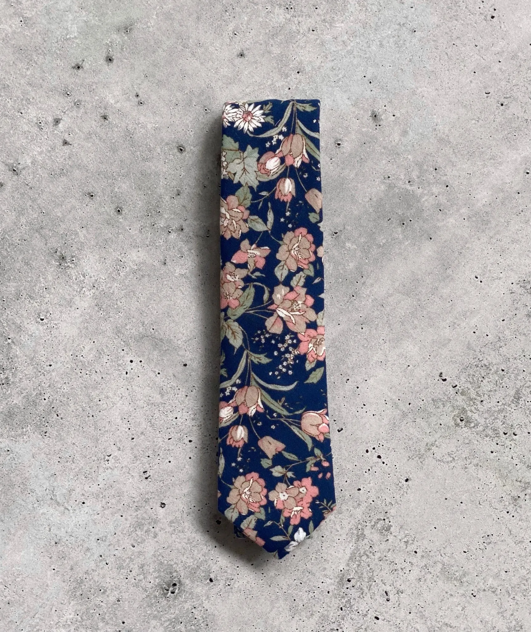 Jasper Cotton Floral Neck Tie