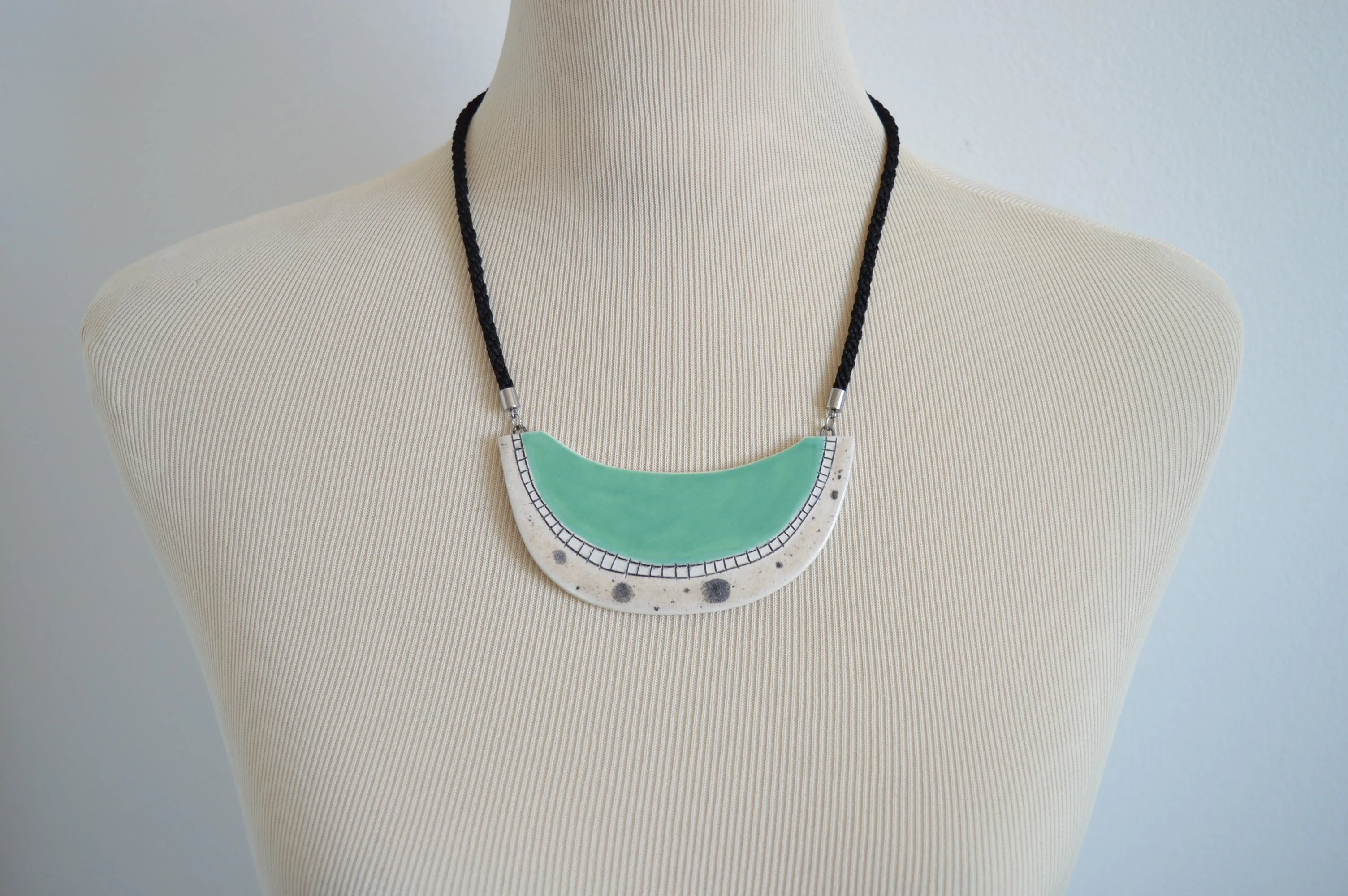 Organic statement necklace