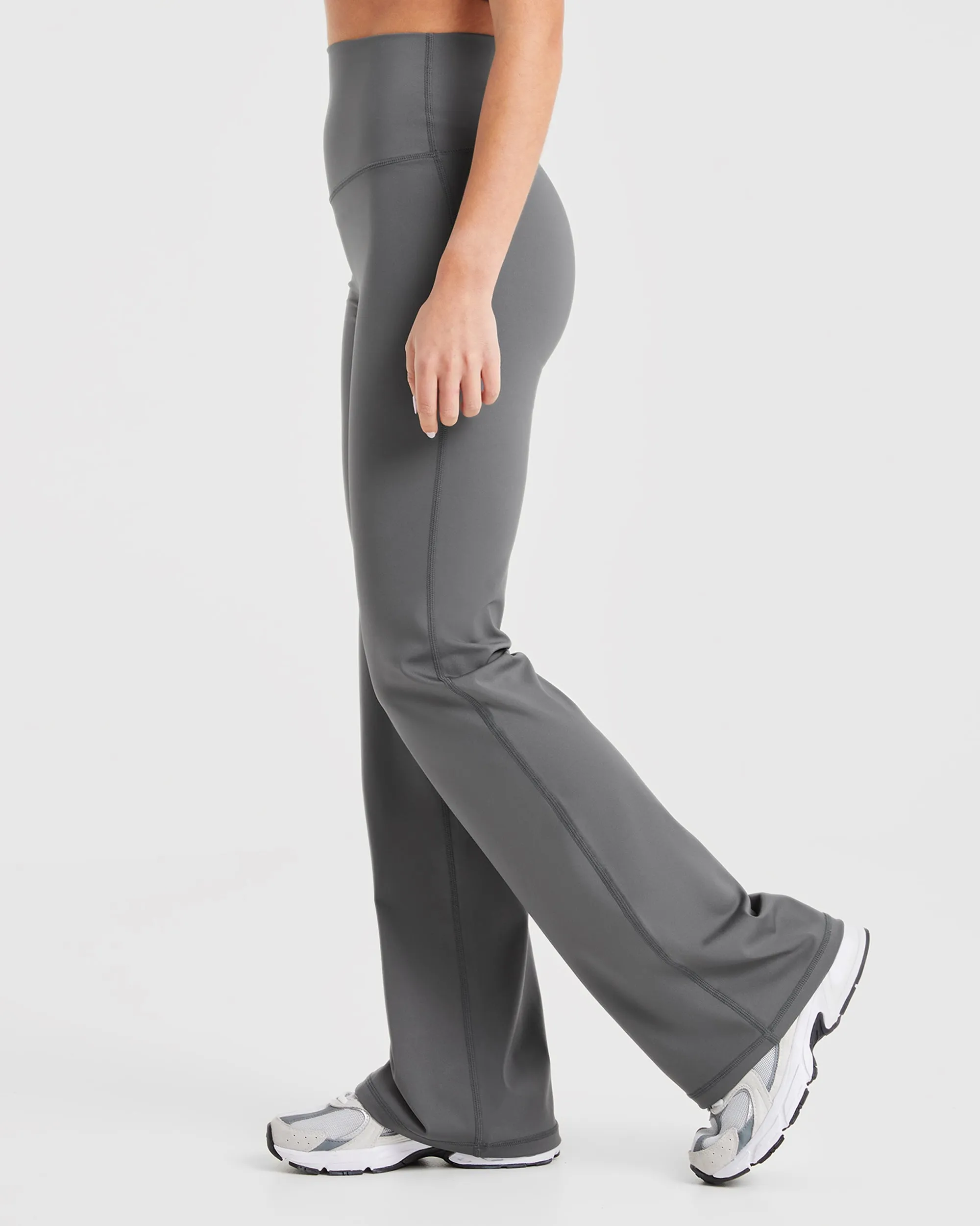 Sculpt Flared Leggings - Charcoal