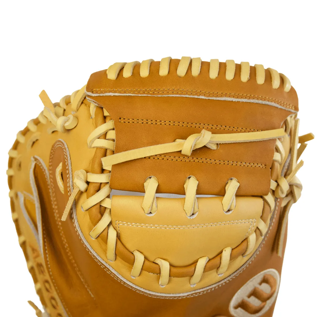 Wilson A2000 CM33 "Golden Era" 33" Baseball Catcher's Mitt: Saddle/Vintage Tan